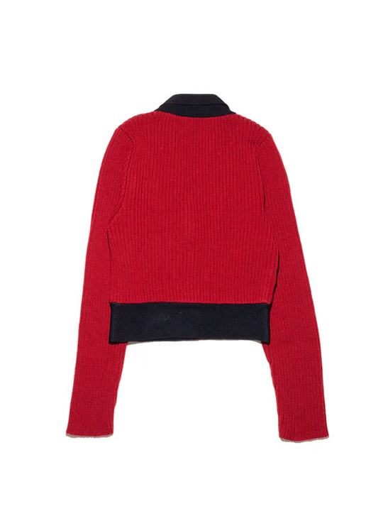 Red knitwear,back view