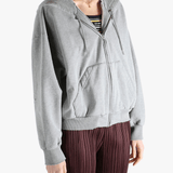 Grey jackets-coats worn by a person, showing the jackets-coats'fit