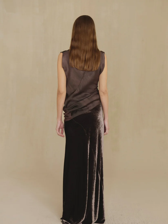 Black skirt, full body view