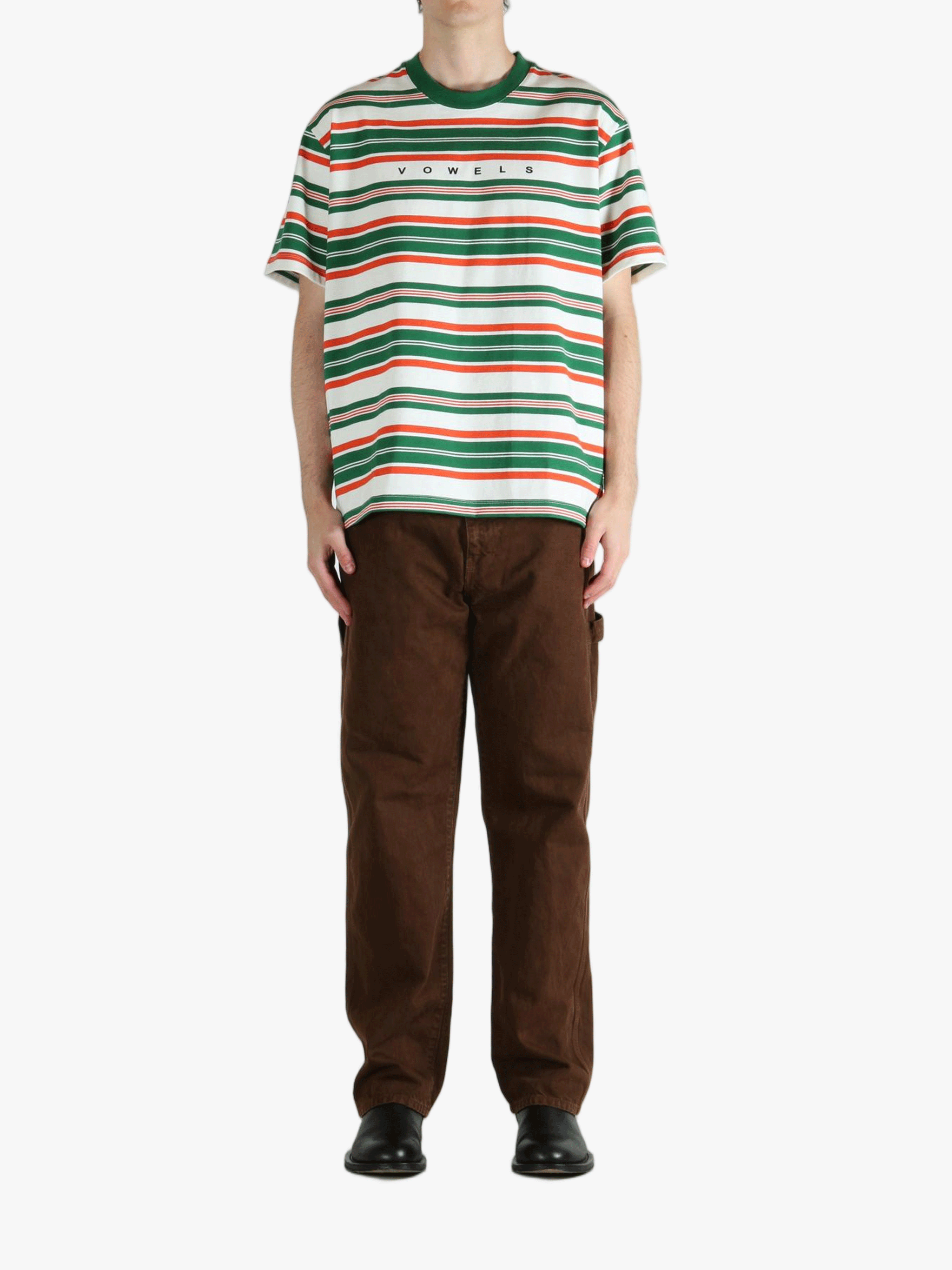 Green t-shirt, full body view