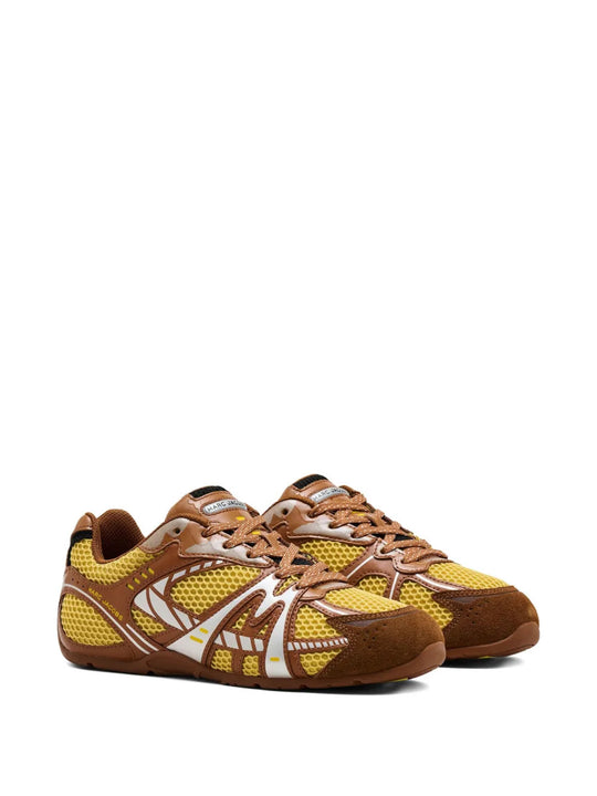 Yellow shoes, front view