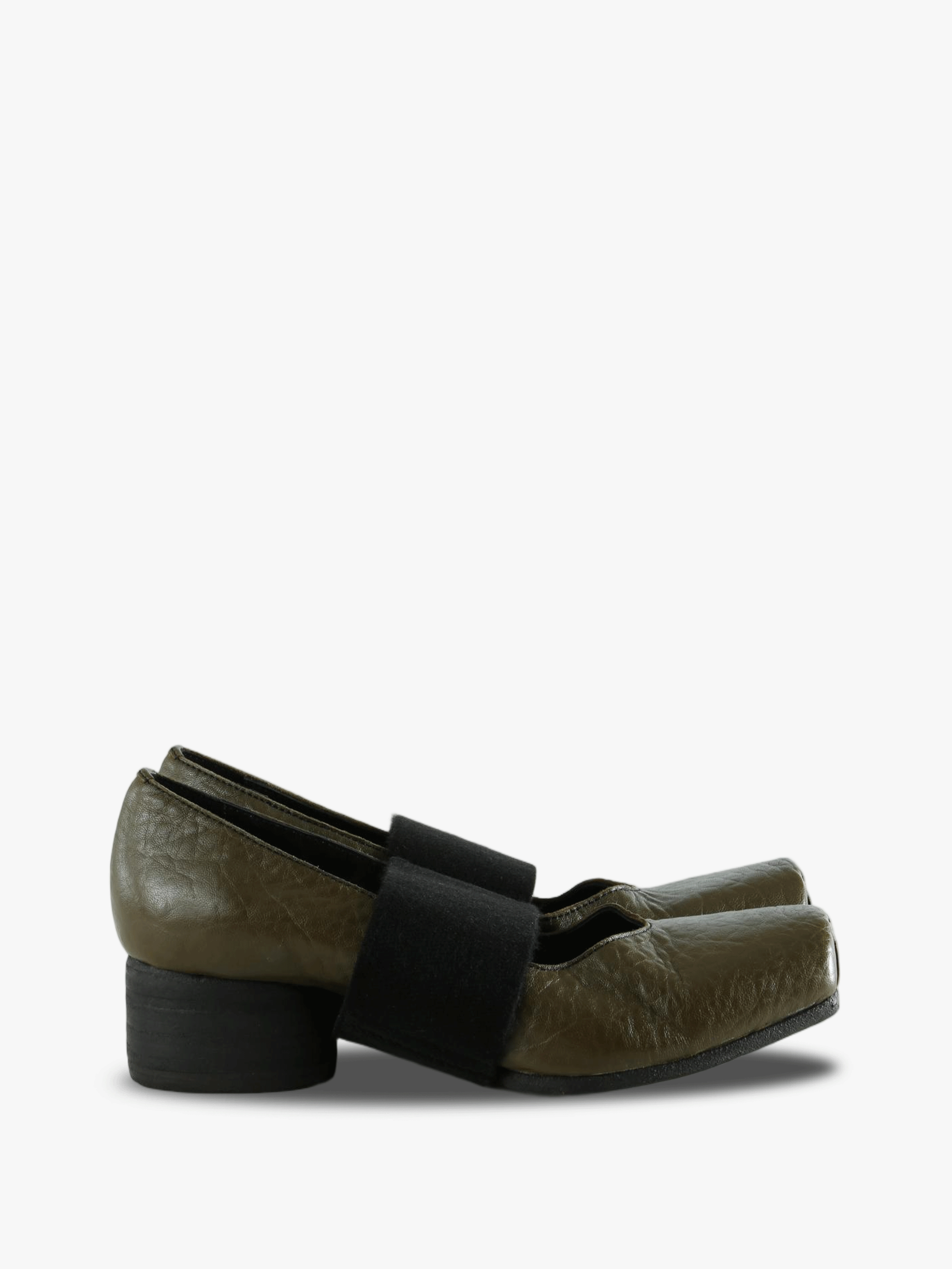 Green shoes, side view