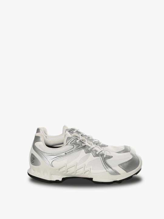 White sneakers, front view