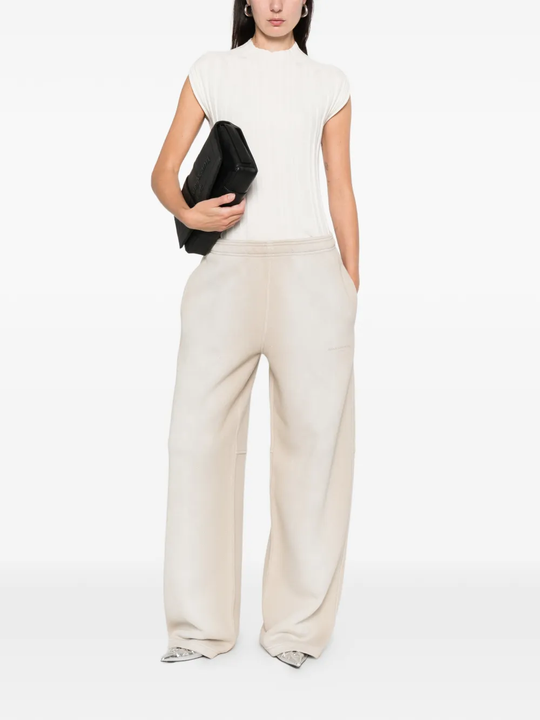 Tan pants,full body view