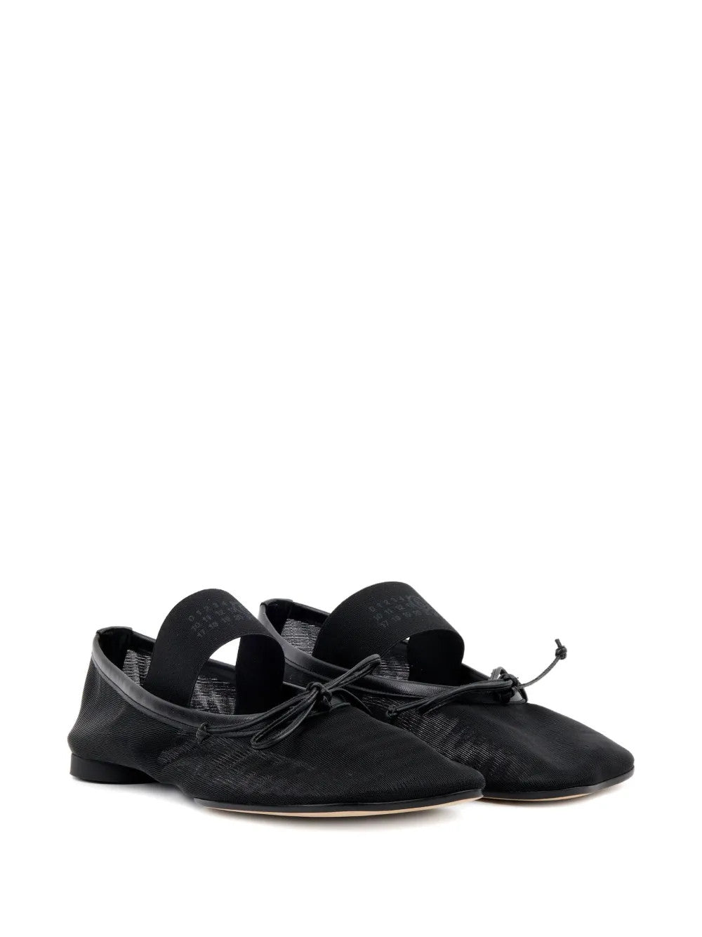 Black shoes, front view