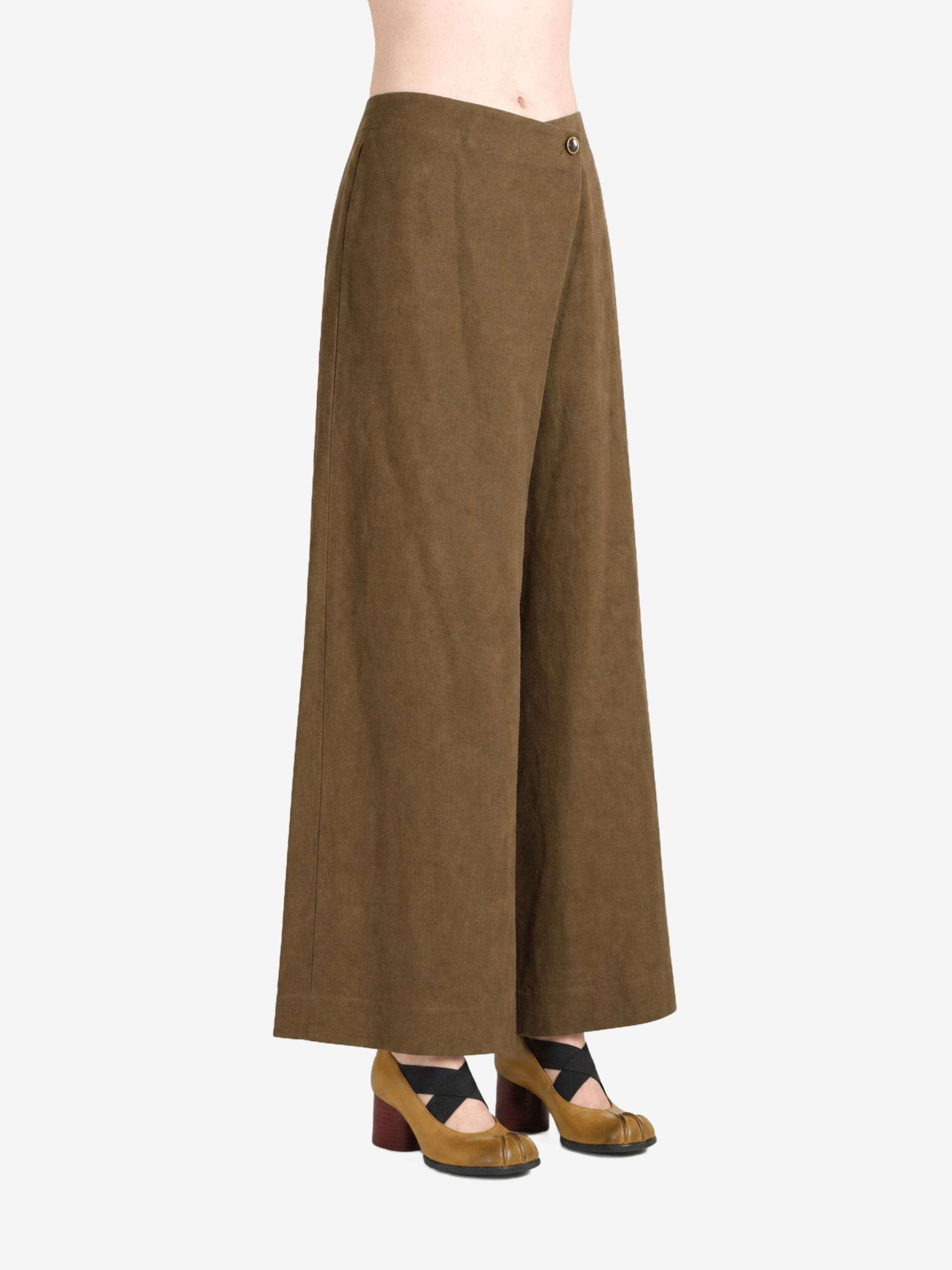 Brown pants, front view