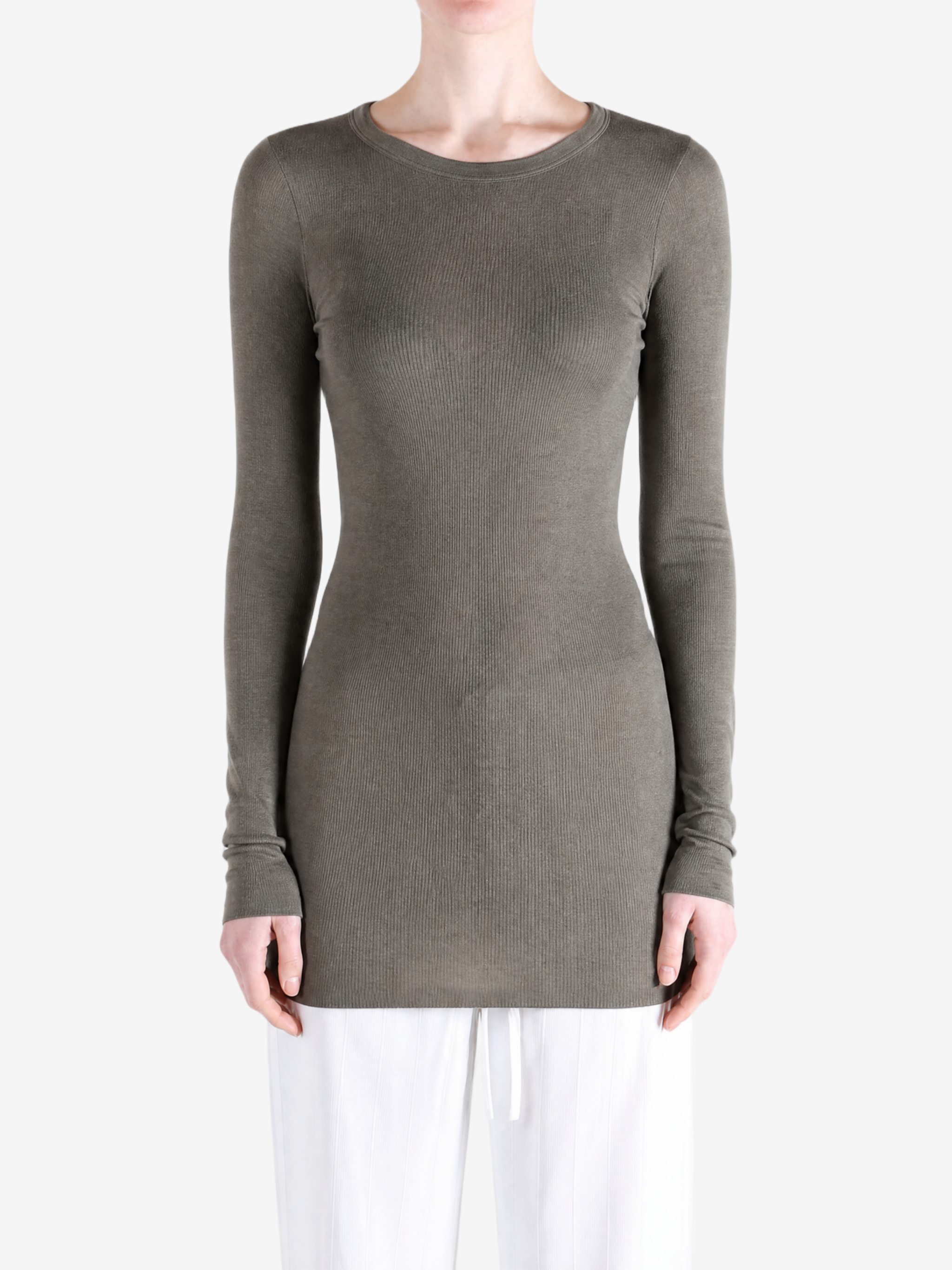 Grey t-shirt, full body view