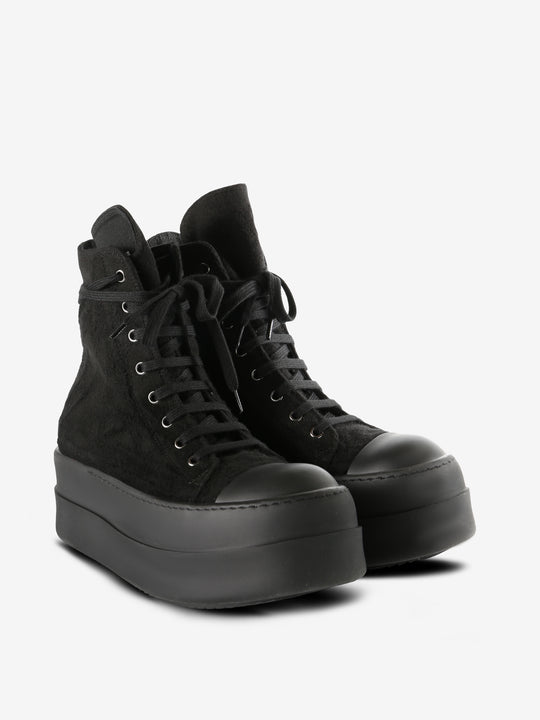 Black sneaker, front view