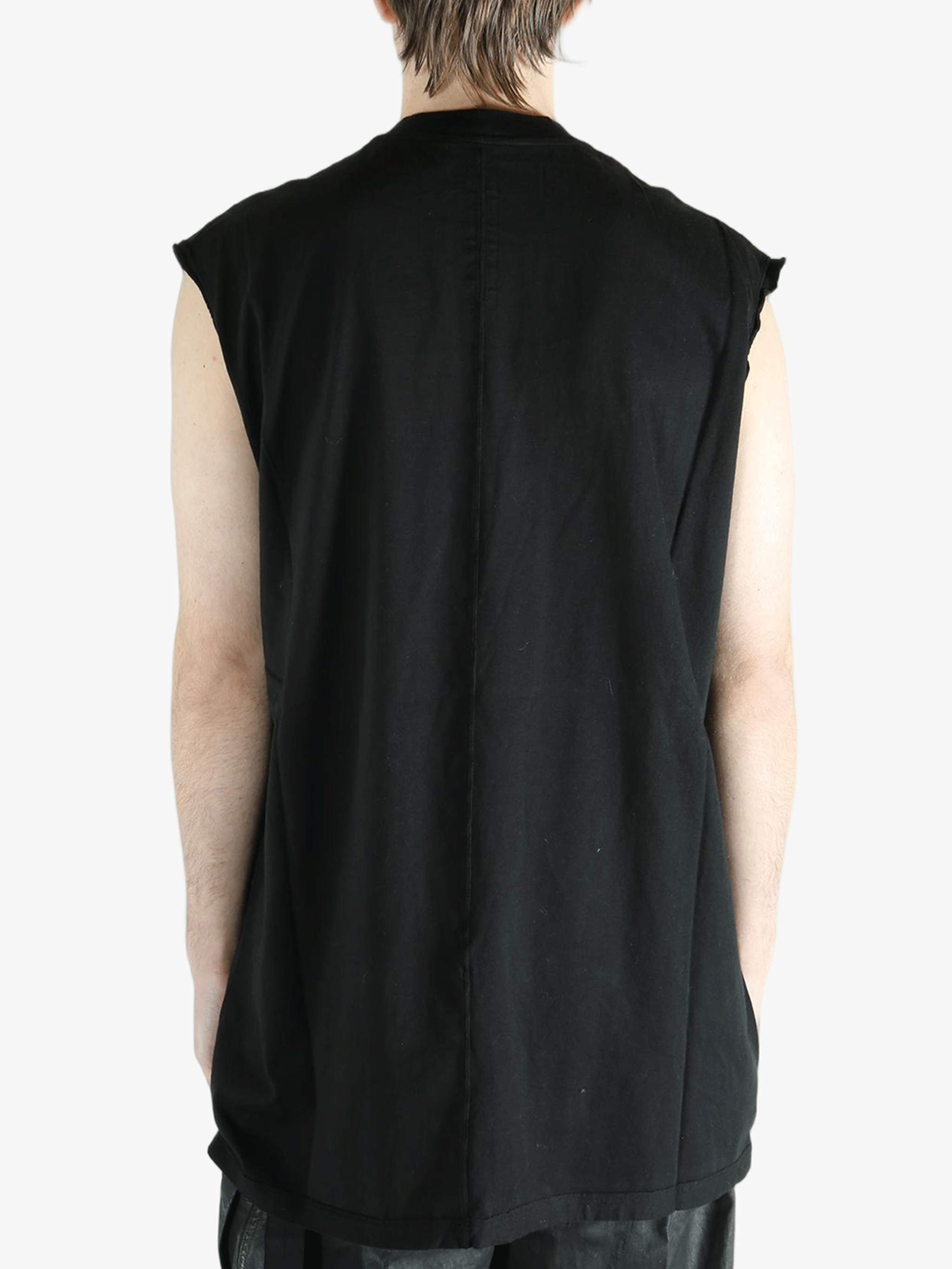 Black t-shirt worn by a person, showing the t-shirt fit