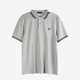 Grey shirt,front view