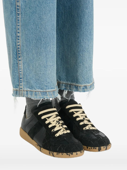 Black shoes, front view
