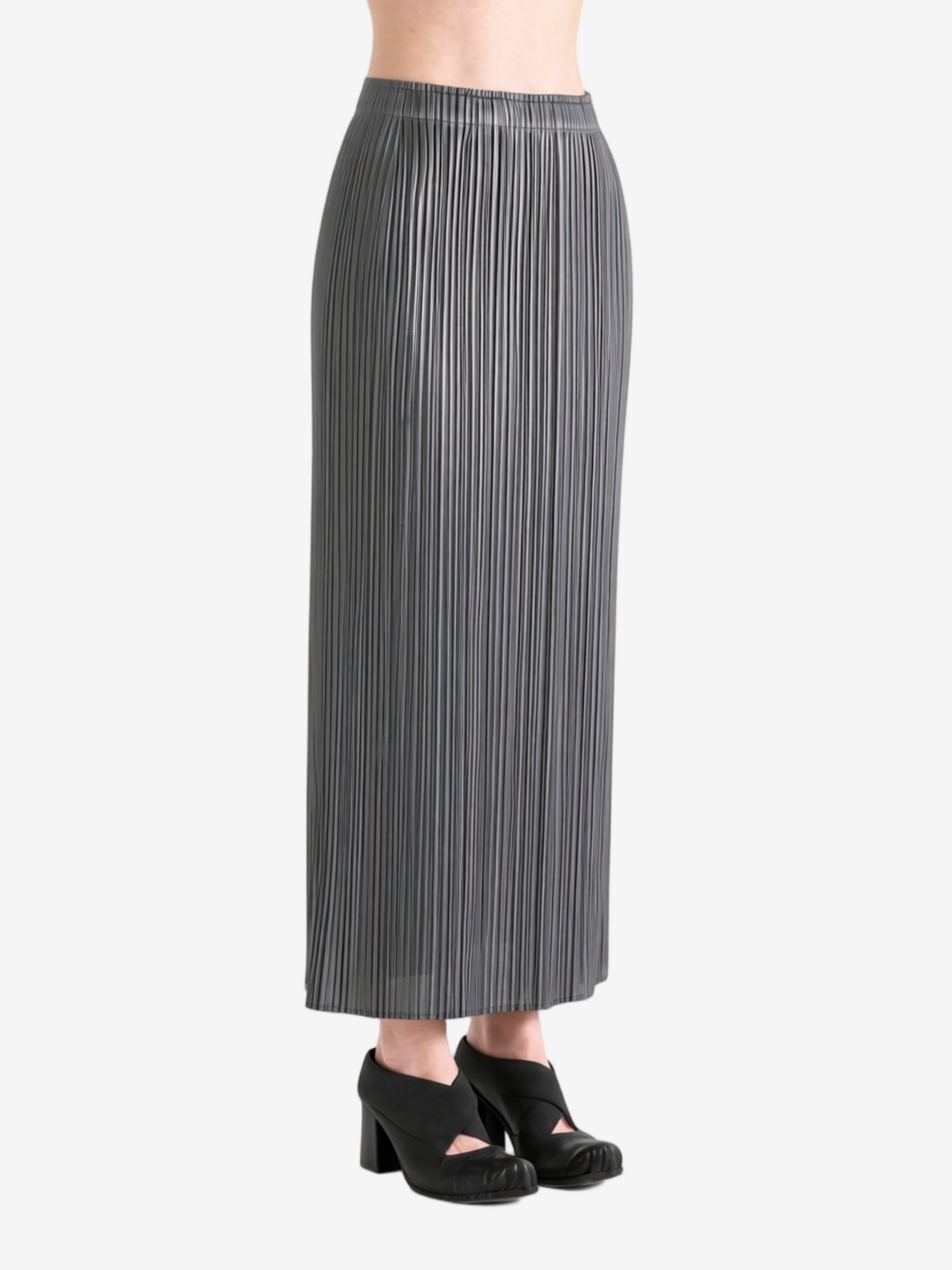 Grey skirt worn by a person, showing the skirt fit