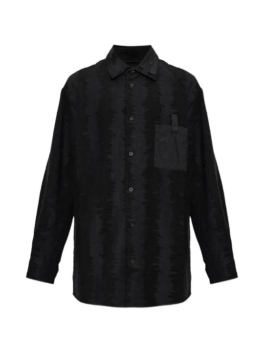 Black shirt, front view
