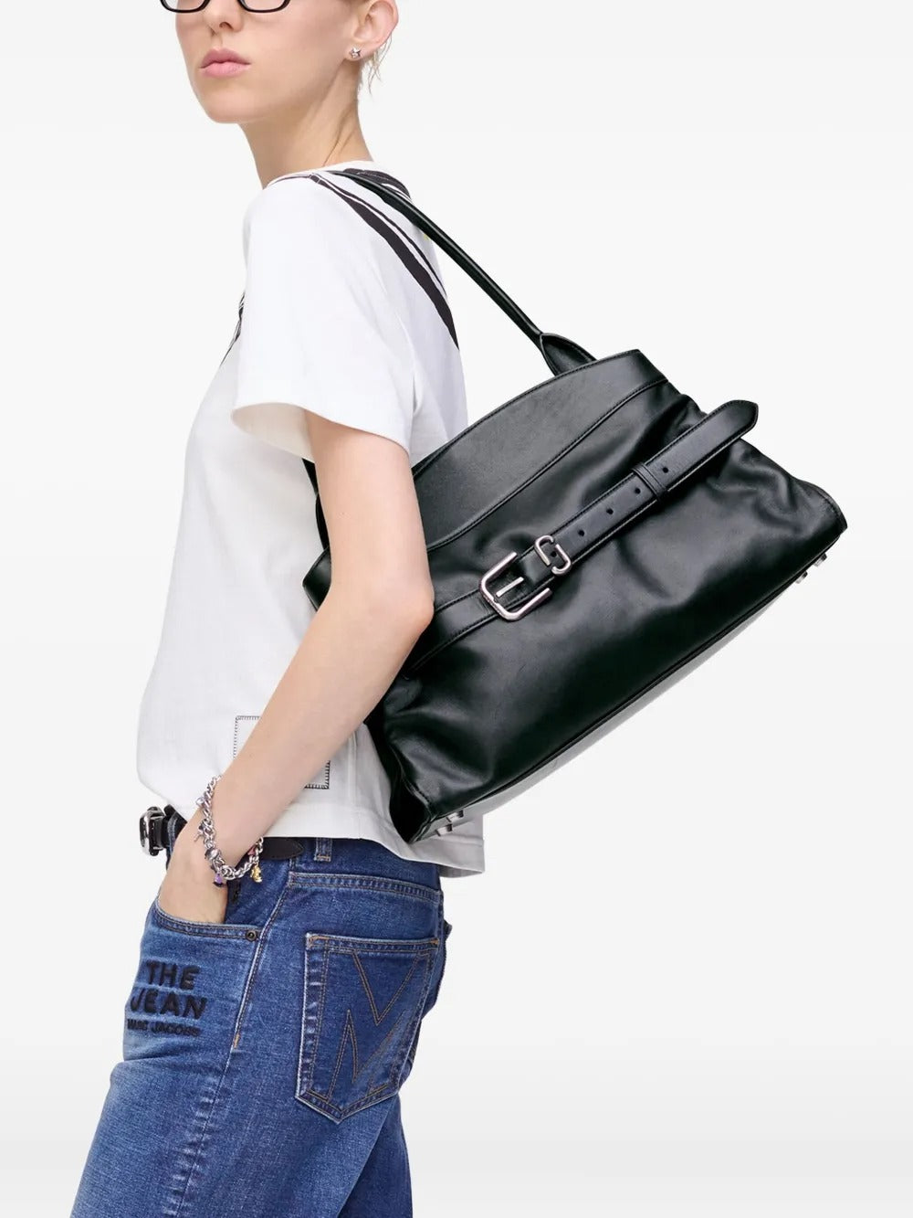 Black bag worn by a person, showing the bag's fit