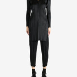 Black shirt, full body view