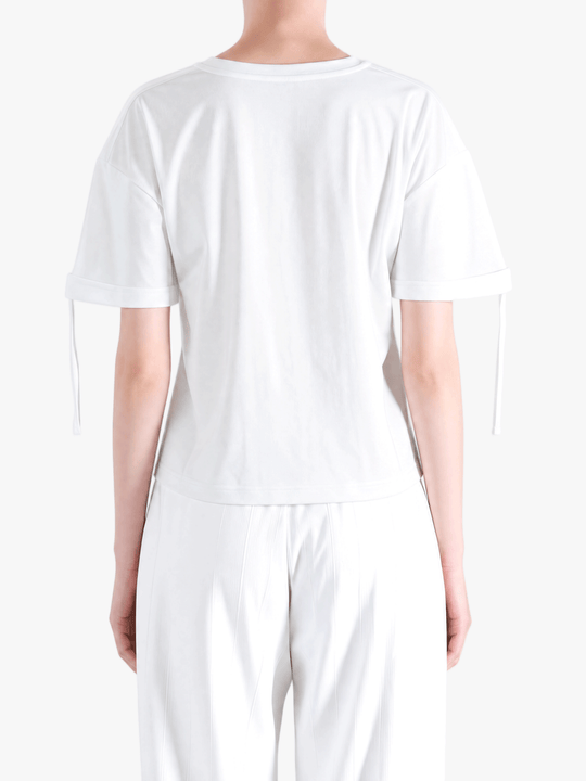 White t-shirt, full body view