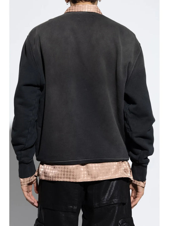 Black t-shirt, full body view