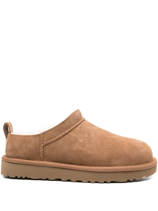 Brown boots, front view