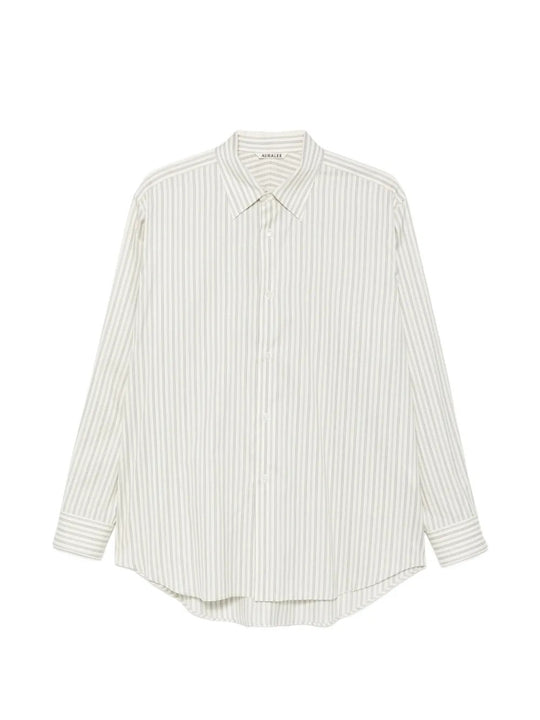 White shirt, front view
