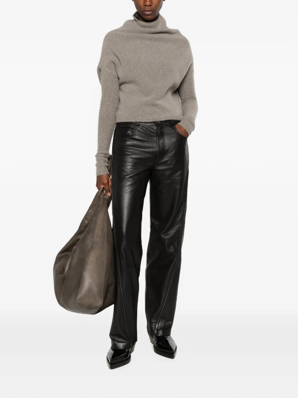 Grey top, full body view