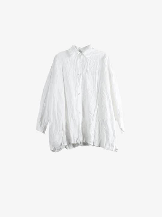 White shirt, front view