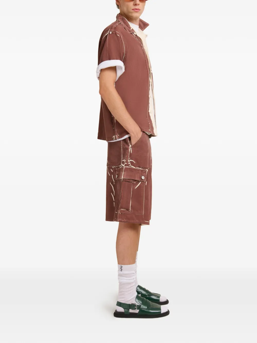 Brown shirt, full body view