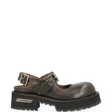 Brown shoes, front view