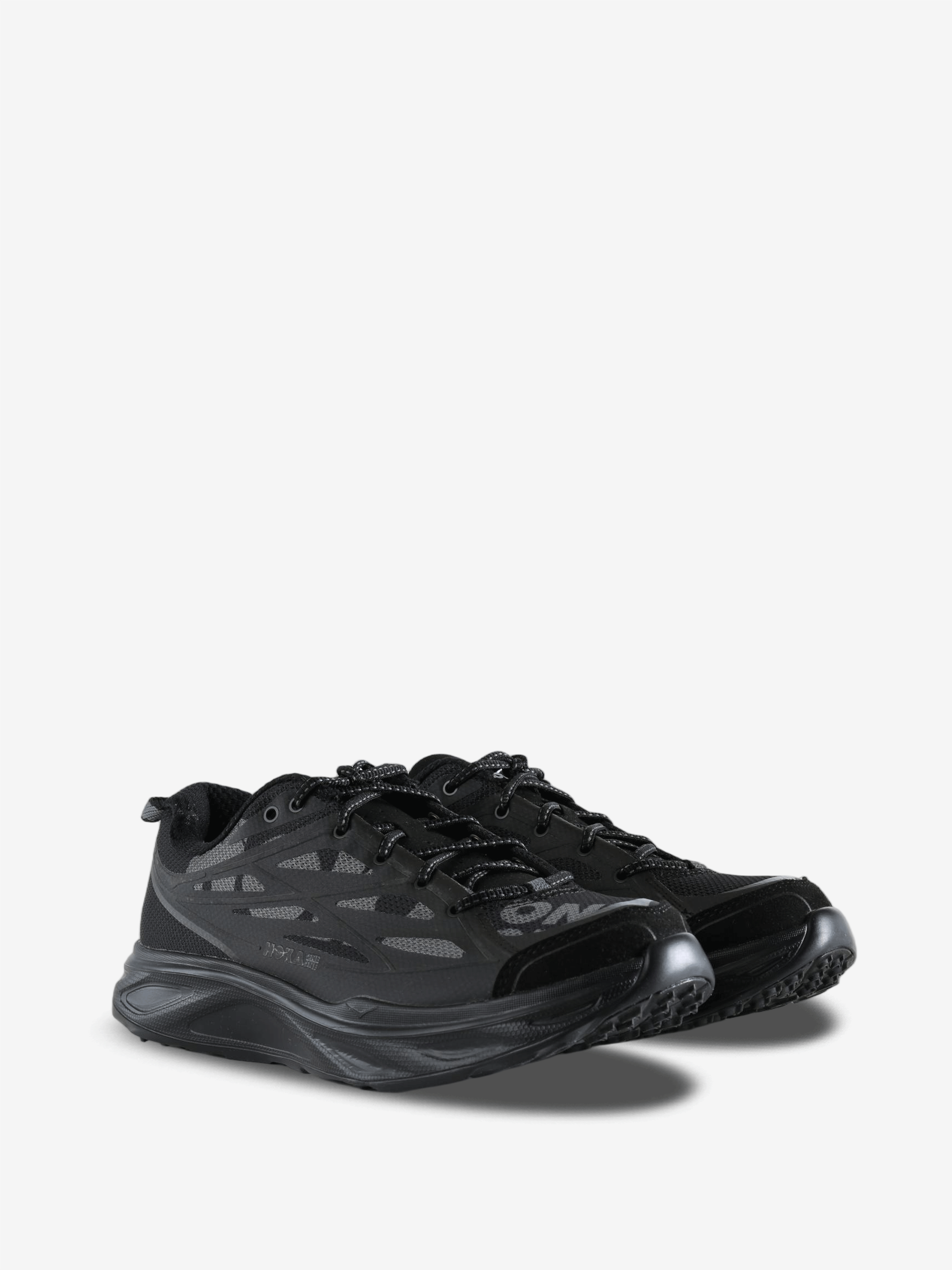 Black shoes, front view