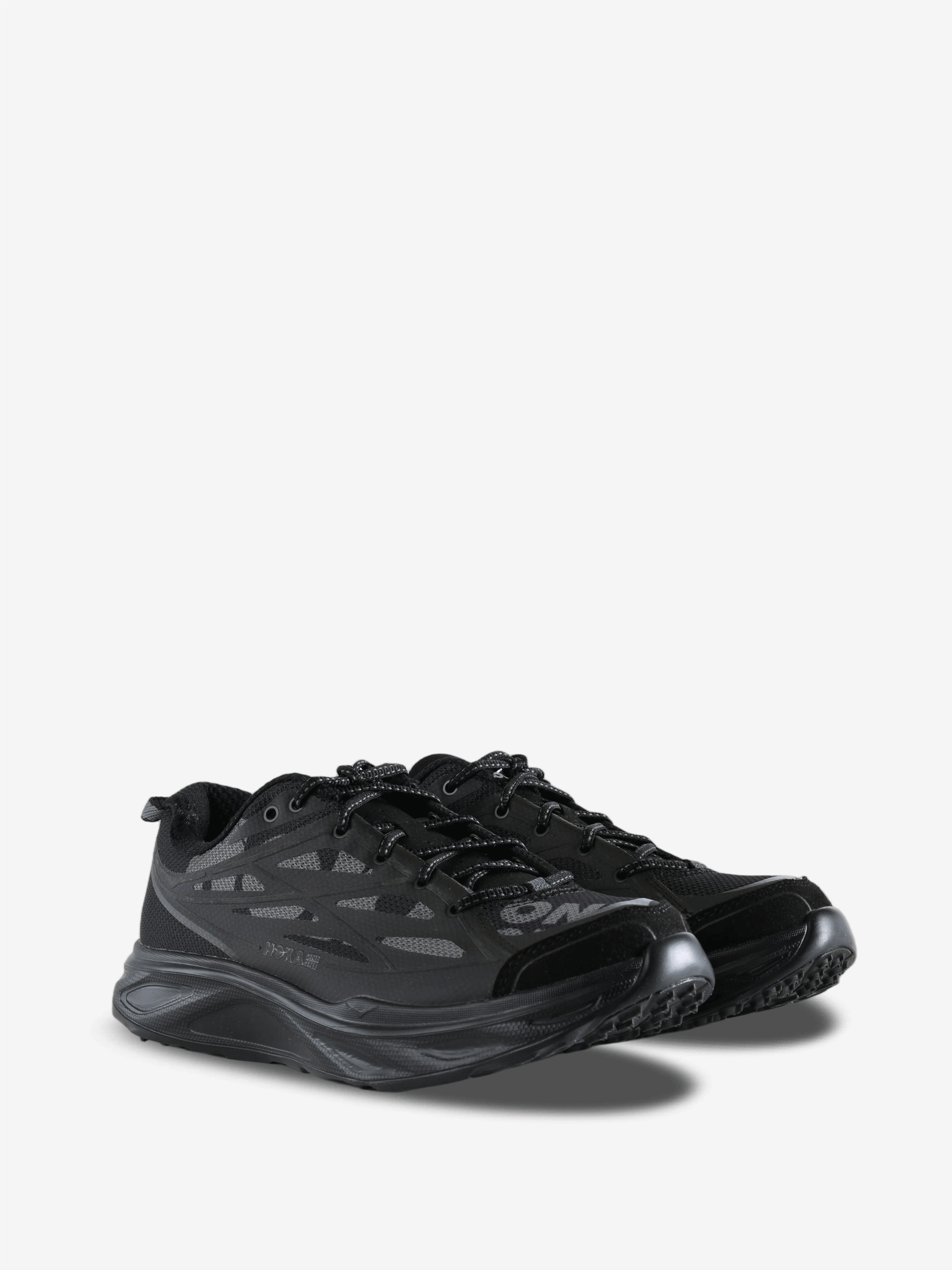 Black shoes, front view