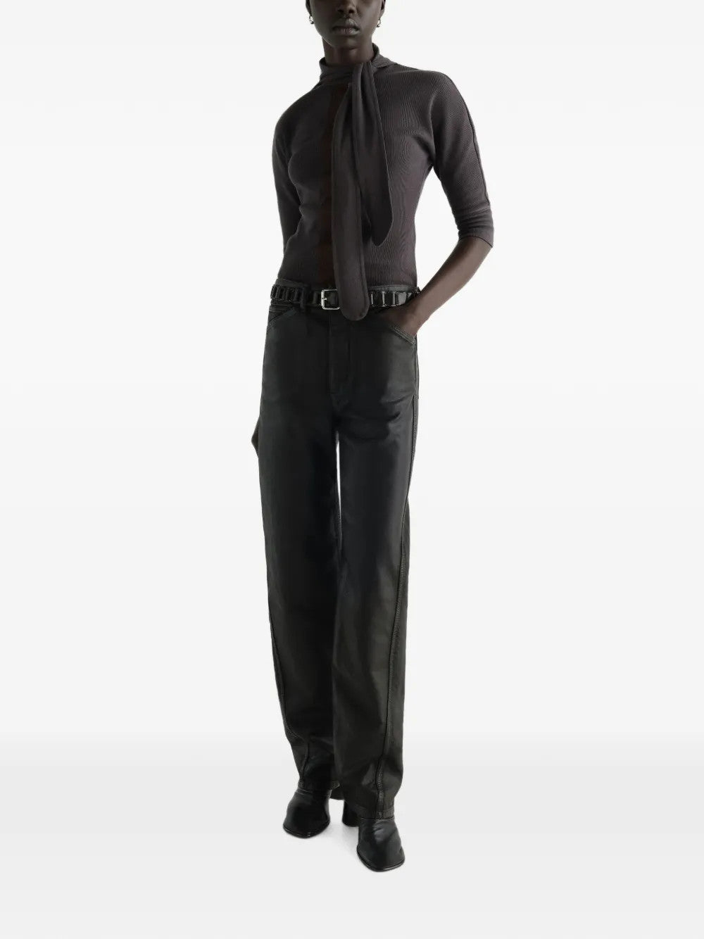 Grey t-shirt, full body view