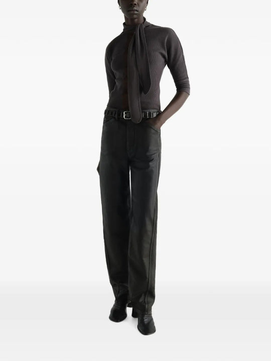 Grey t-shirt, full body view