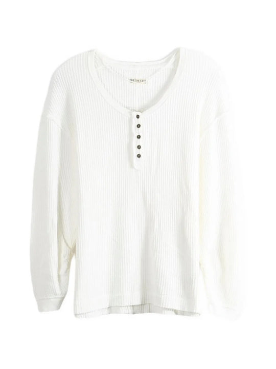 White top, front view