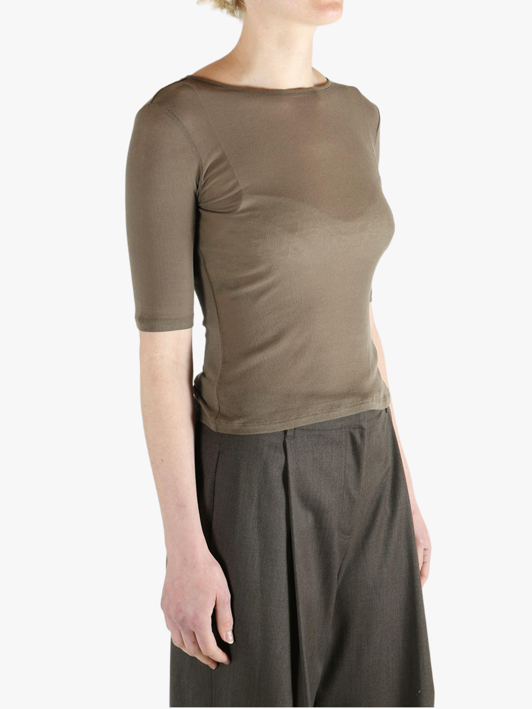 Brown t-shirt worn by a person, showing the t-shirt's fit