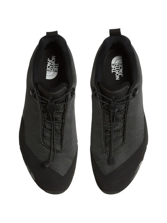 Black shoes, front view