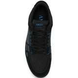 Black shoes, front view