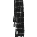 Black scarf,front view
