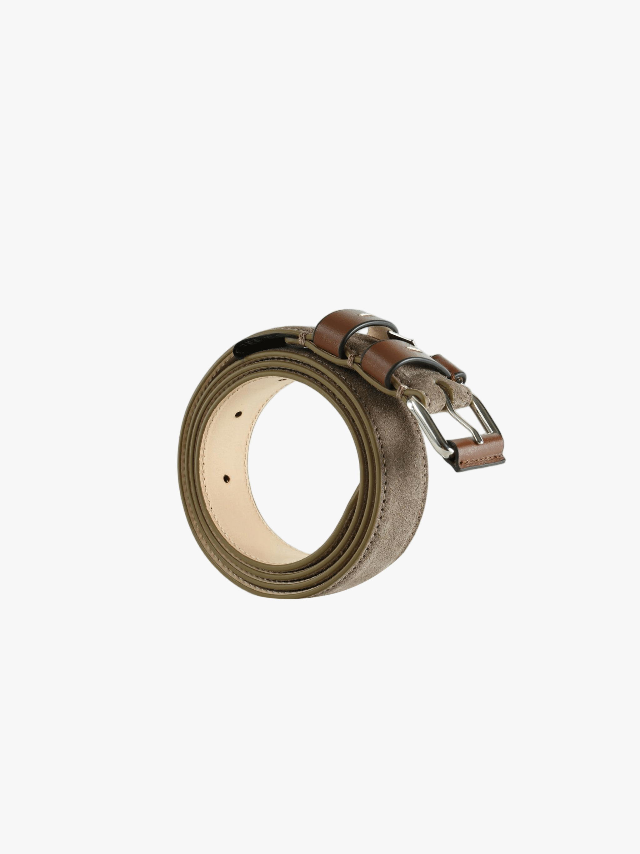 Brown accessories, front view