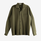 Green shirt,front view