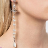 White accessories, front view