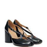 Black heel,side view