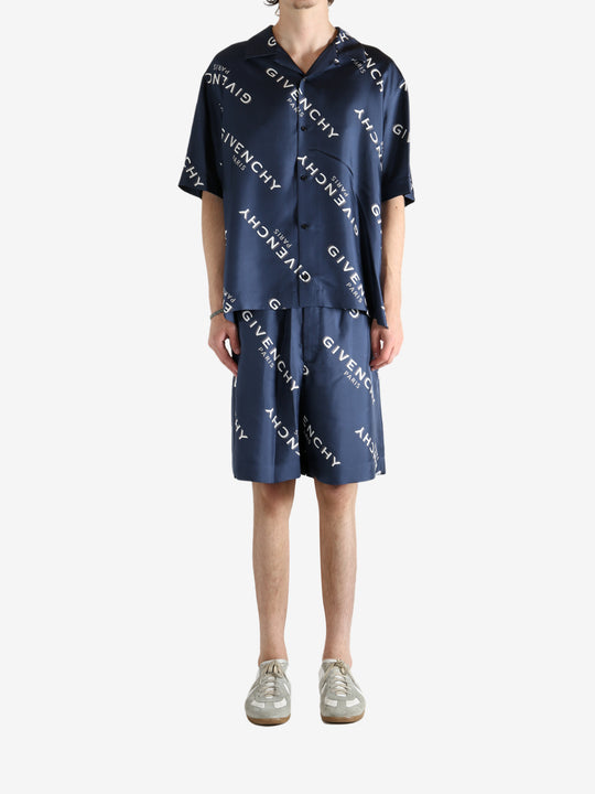 Navy shirt,full body view