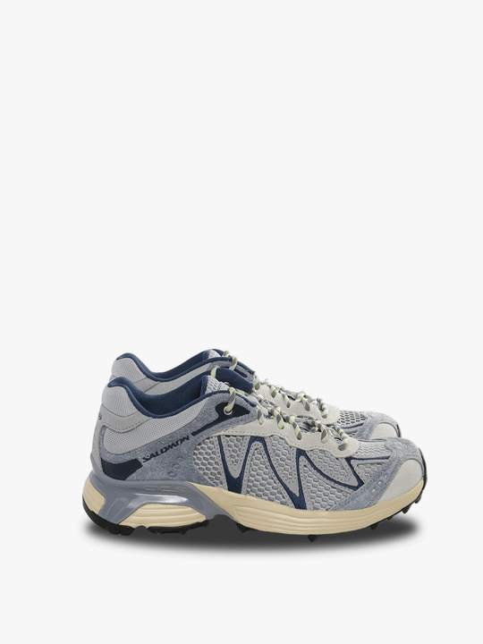 Grey sneaker,front view