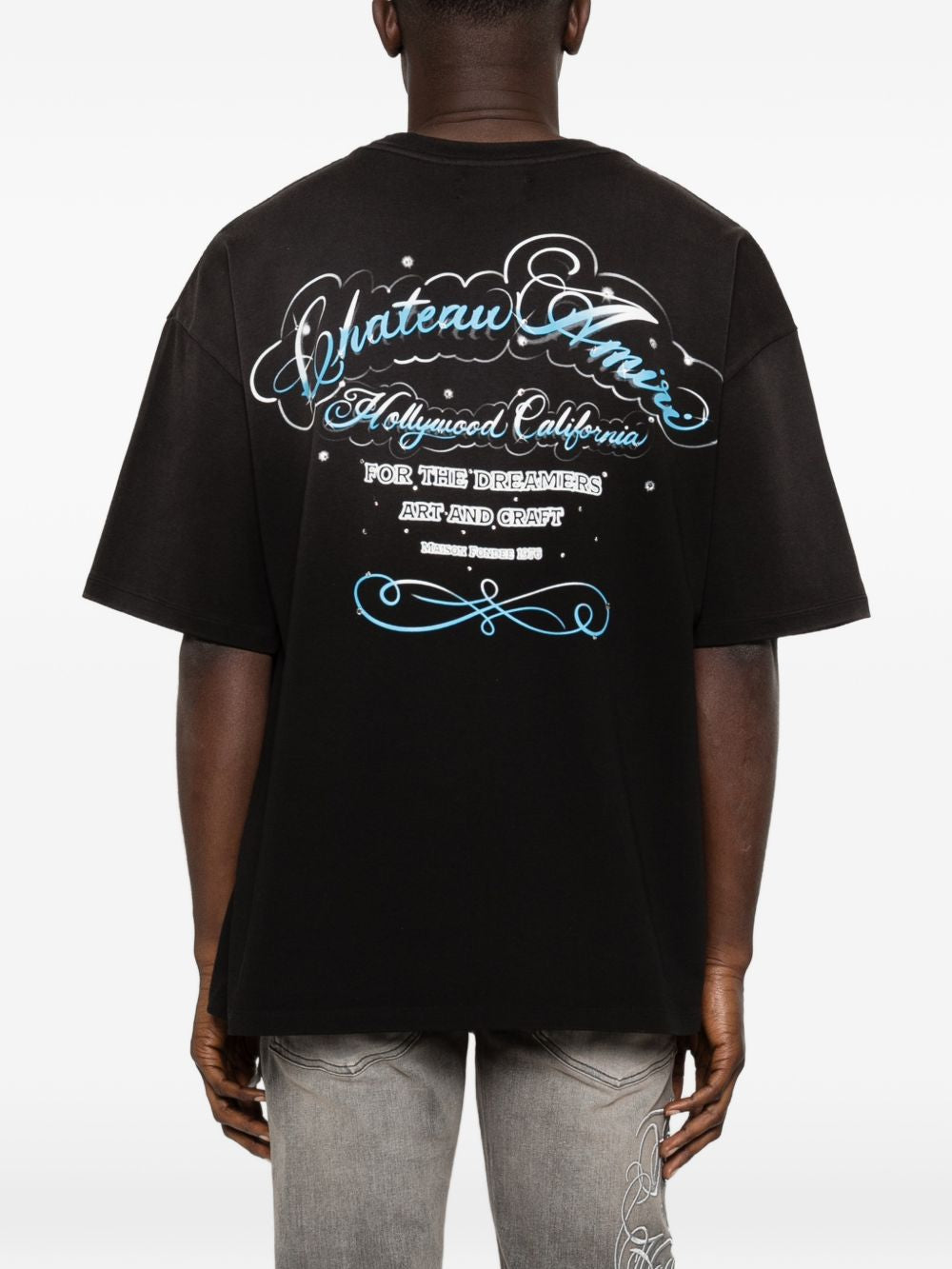 Brown t-shirt, full body view