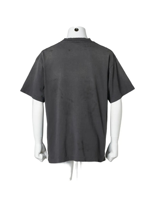 Black t-shirt, full body view