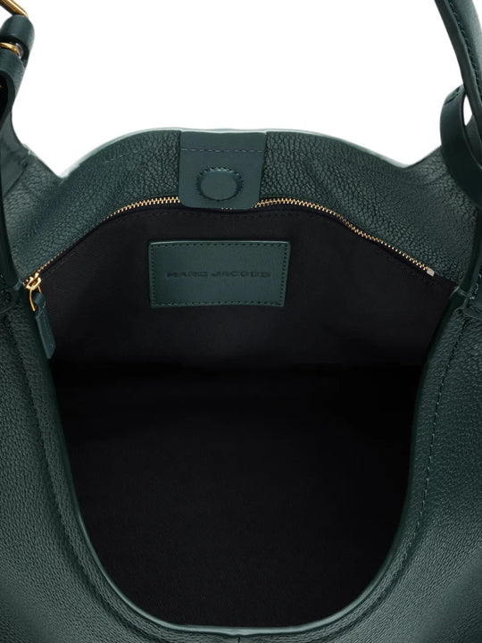 Close up of Green bag, showing detail