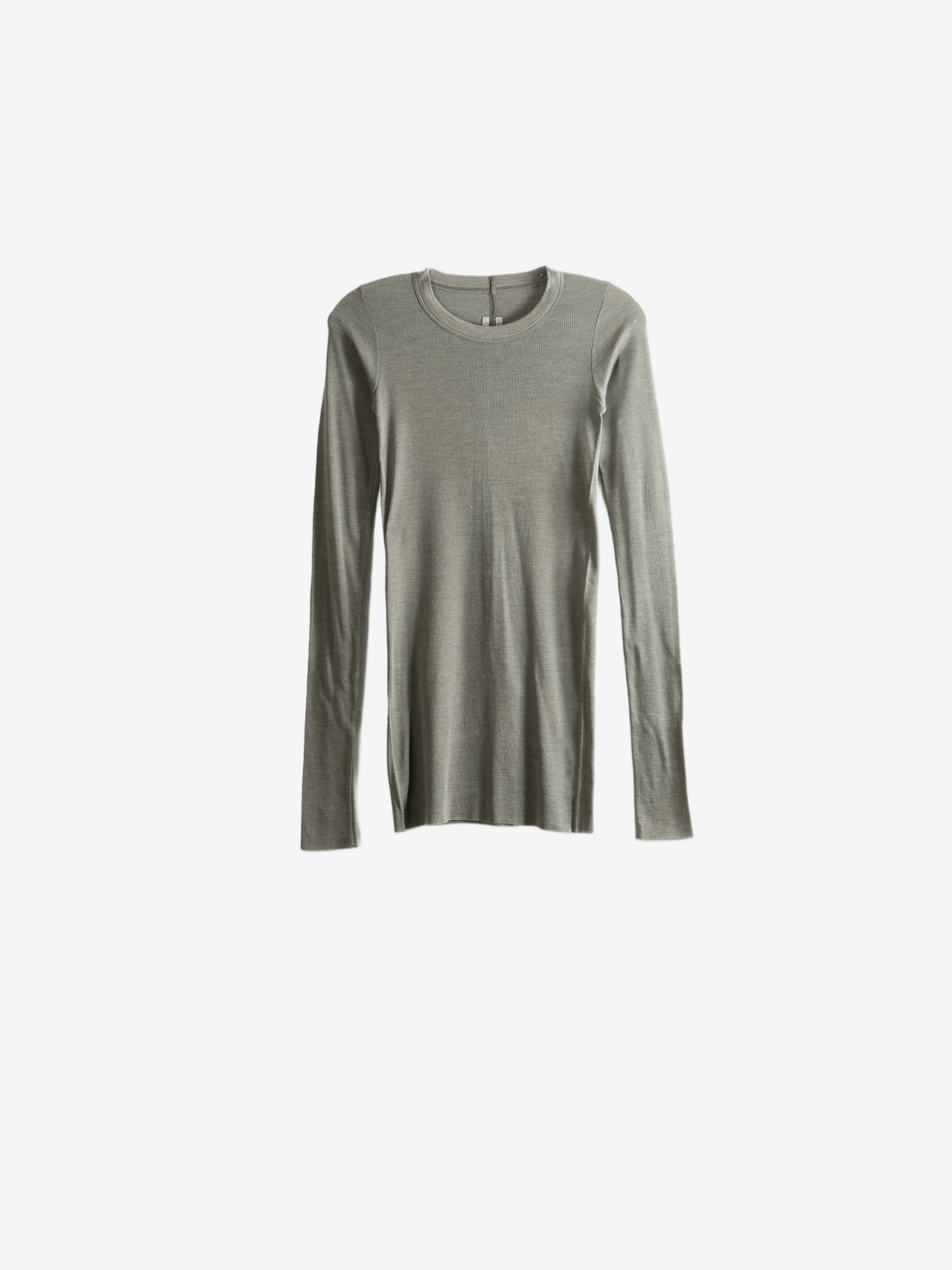 Grey t-shirt, front view