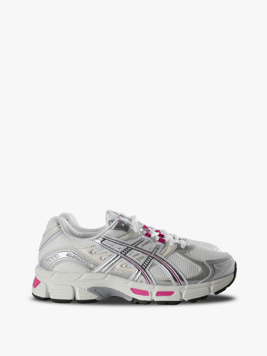 White shoes, front view