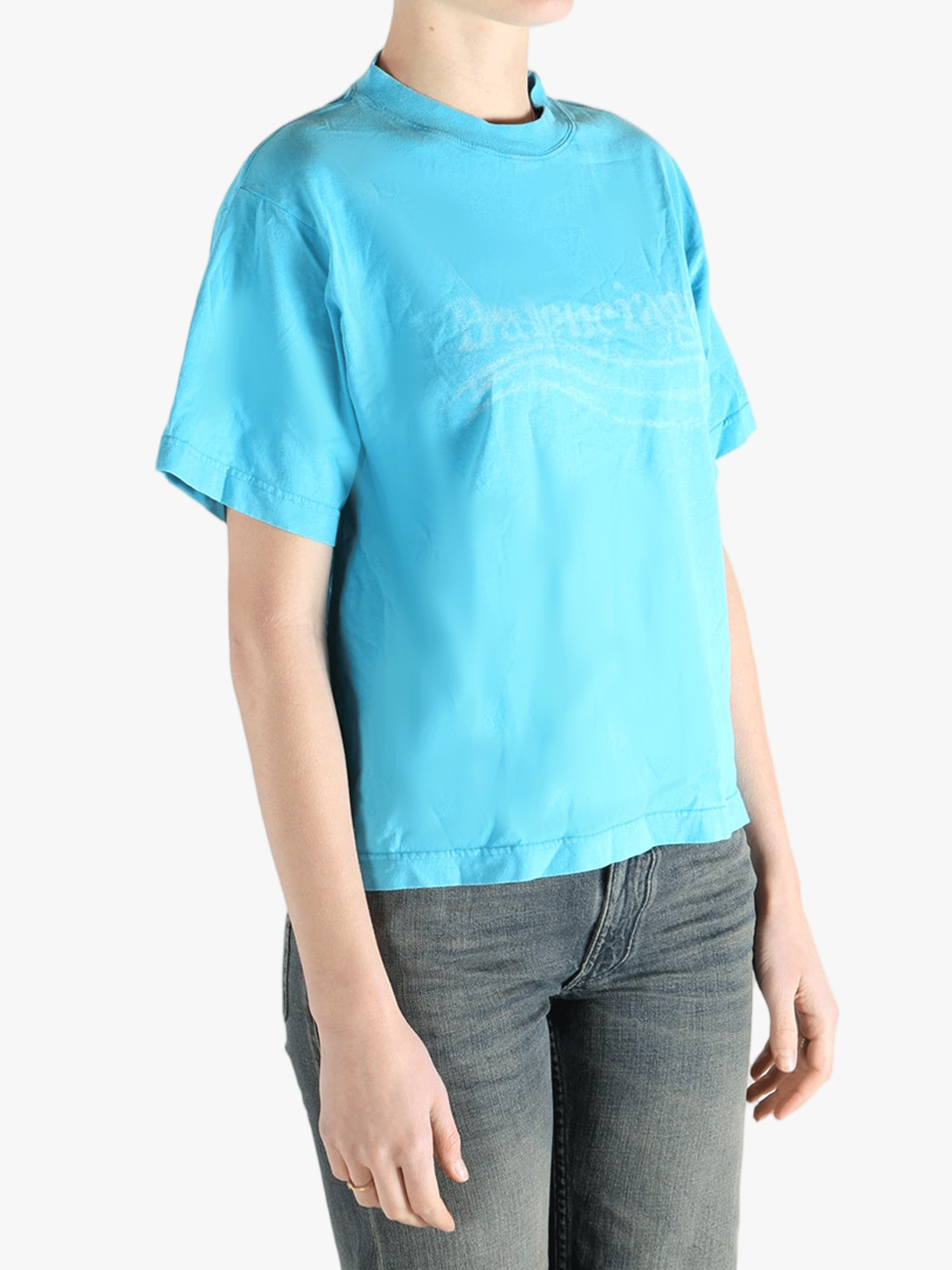Blue t-shirt worn by a person, showing the shirt's fit