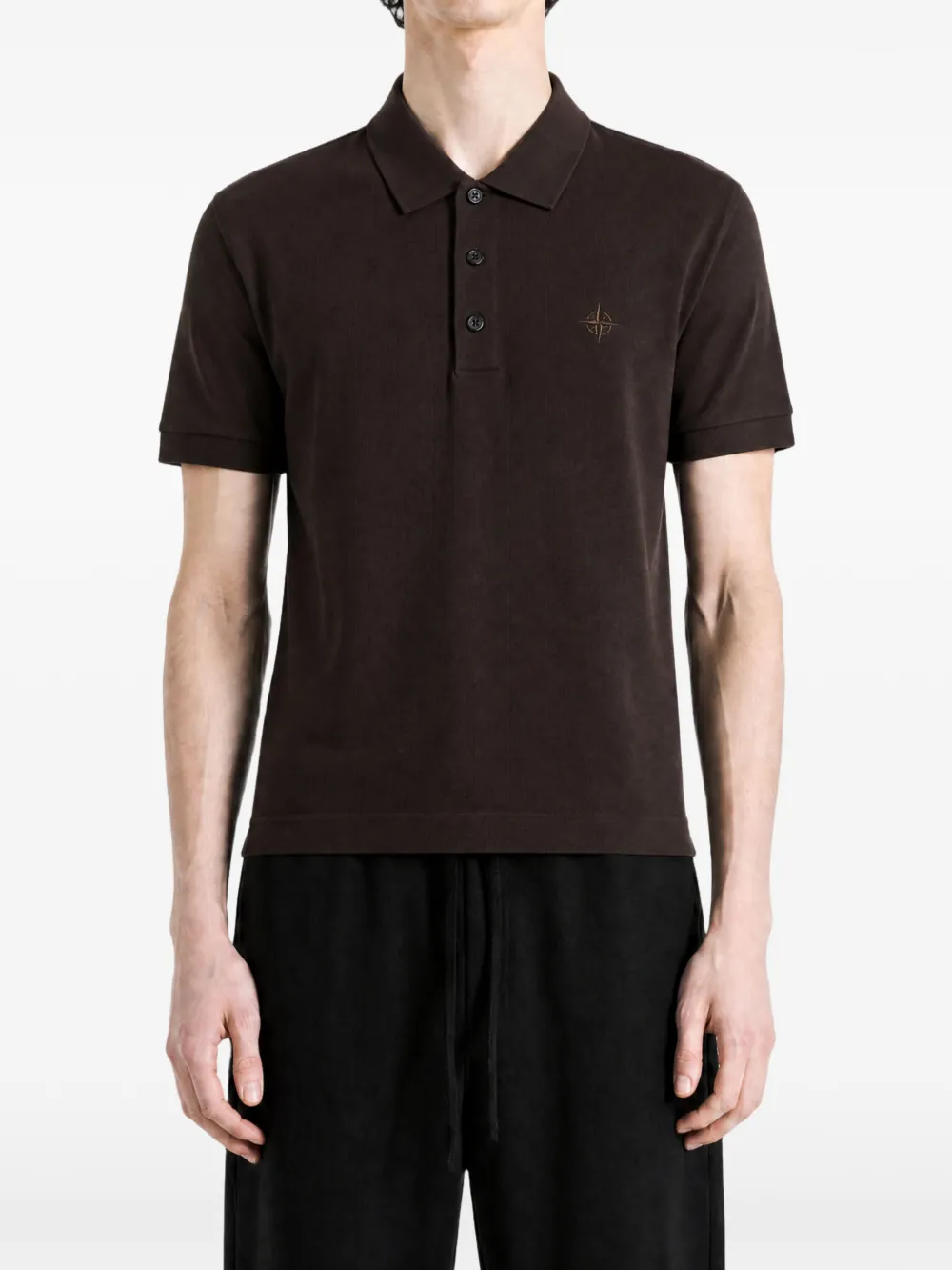 Brown t-shirt, full body view