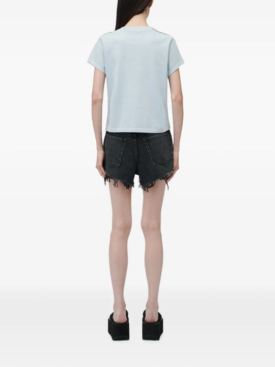 Blue t-shirt, full body view